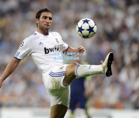 okooo澳客网官网|百米飞人巅峰对决，新星闪耀，传奇延续