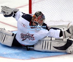 okooo澳客网官网：首钢内线支柱确认缺席关键战役，翟晓川带伤出战成疑